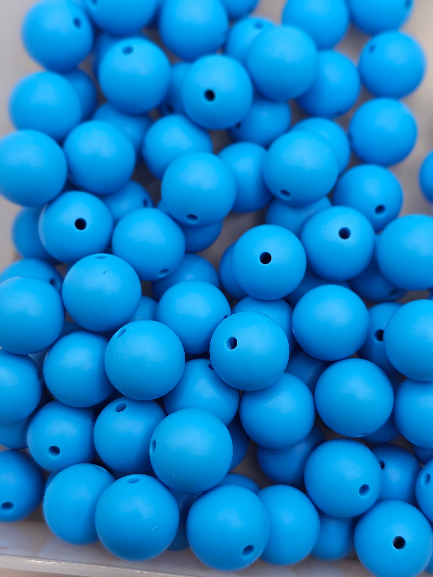 #132 color style  15mm silicone round bead